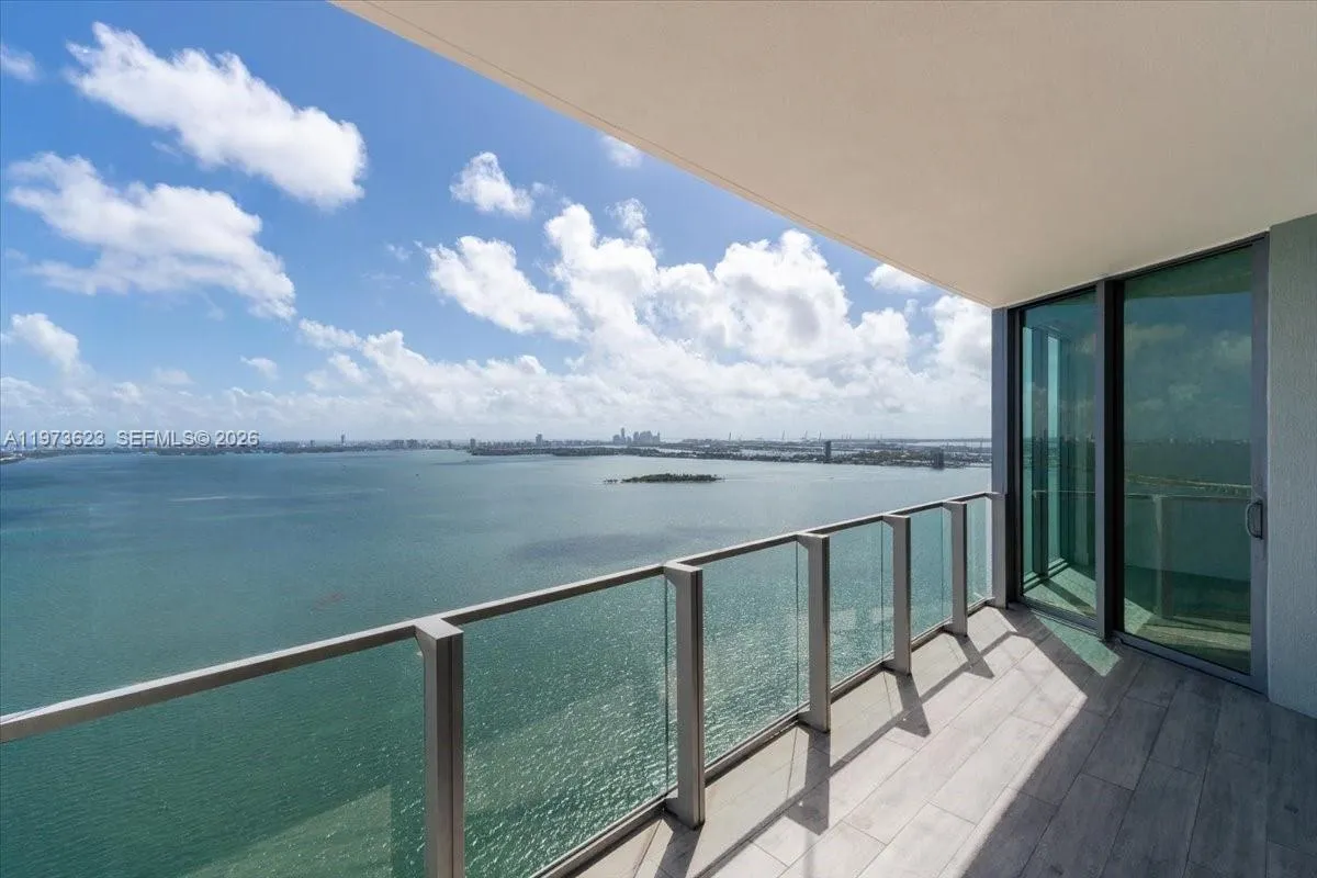 2900 Ne 7th Ave 3004, Miami, Florida 33137, Miami, Florida 33137, 2 Bedrooms Bedrooms, ,2 BathroomsBathrooms,Residential,For Sale,2900 Ne 7th Ave 3004, Miami, Florida 33137,A11973623