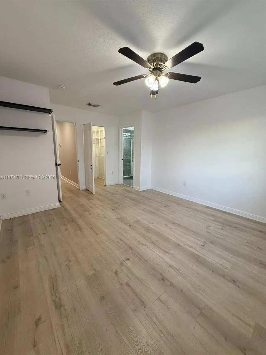 8240 Nw 10th St 10, Miami, Florida 33126, Miami, Florida 33126, 3 Bedrooms Bedrooms, ,2 BathroomsBathrooms,Residential Lease,For Rent,8240 Nw 10th St 10, Miami, Florida 33126,A11973280