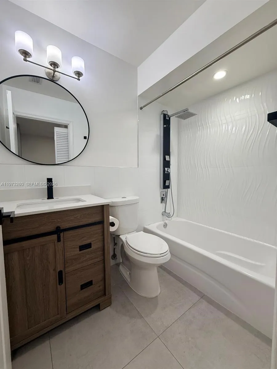 8240 Nw 10th St 10, Miami, Florida 33126, Miami, Florida 33126, 3 Bedrooms Bedrooms, ,2 BathroomsBathrooms,Residential Lease,For Rent,8240 Nw 10th St 10, Miami, Florida 33126,A11973280