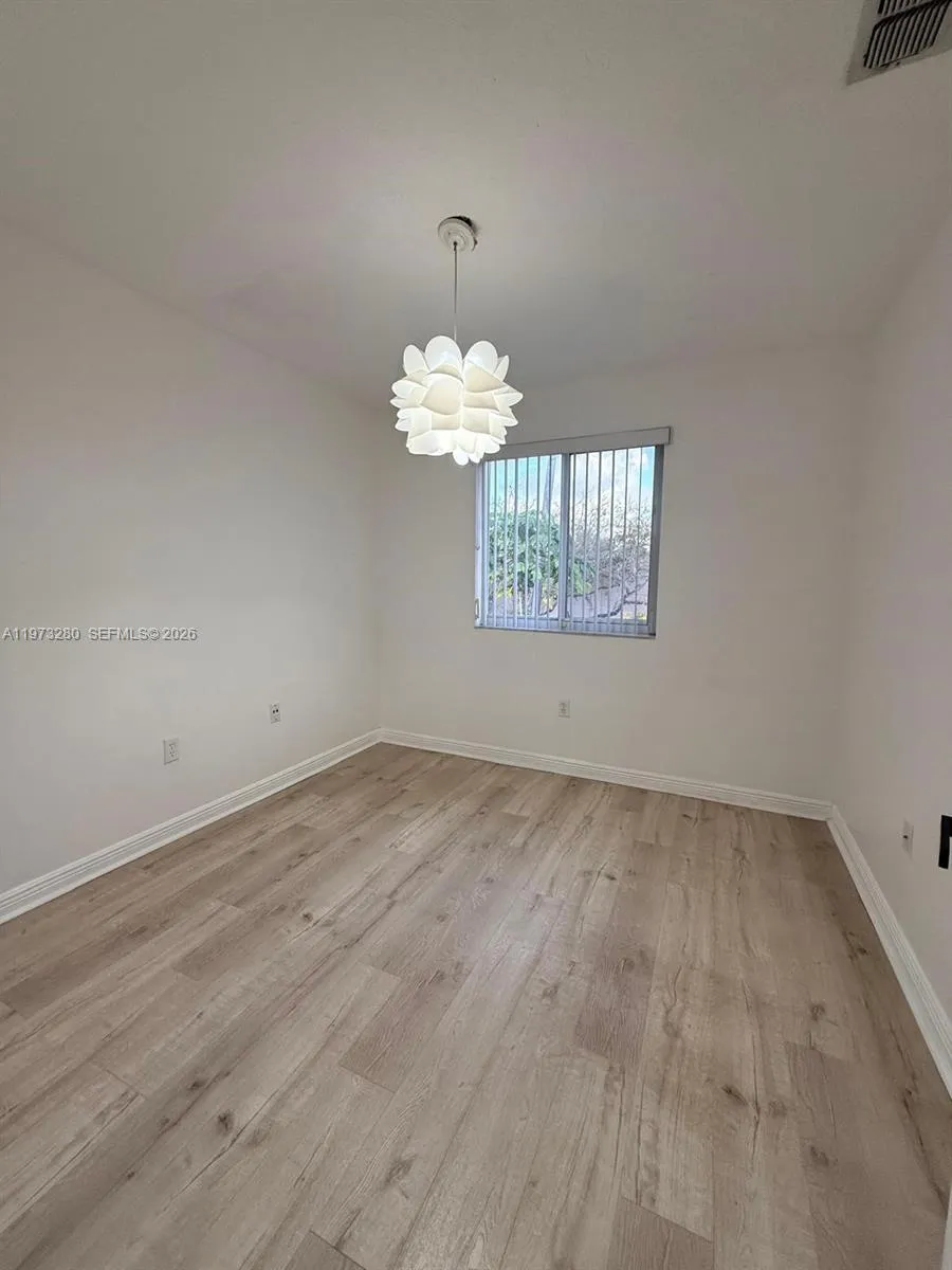 8240 Nw 10th St 10, Miami, Florida 33126, Miami, Florida 33126, 3 Bedrooms Bedrooms, ,2 BathroomsBathrooms,Residential Lease,For Rent,8240 Nw 10th St 10, Miami, Florida 33126,A11973280