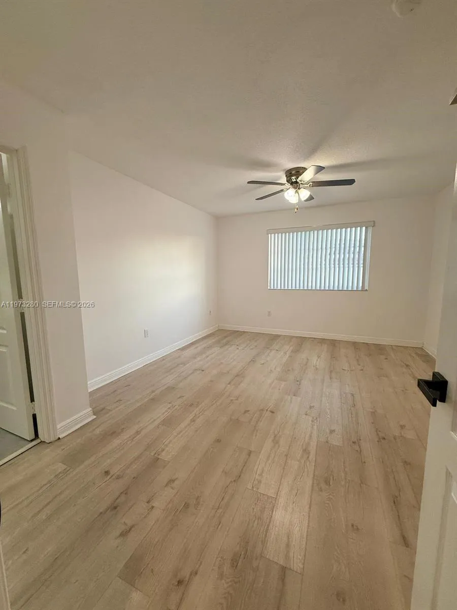 8240 Nw 10th St 10, Miami, Florida 33126, Miami, Florida 33126, 3 Bedrooms Bedrooms, ,2 BathroomsBathrooms,Residential Lease,For Rent,8240 Nw 10th St 10, Miami, Florida 33126,A11973280