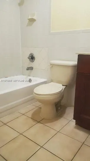 7279 W 24 Ave 243, Hialeah Gardens, Florida 33016, Hialeah Gardens, Florida 33016, 2 Bedrooms Bedrooms, ,2 BathroomsBathrooms,Residential Lease,For Rent,7279 W 24 Ave 243, Hialeah Gardens, Florida 33016,A11973939