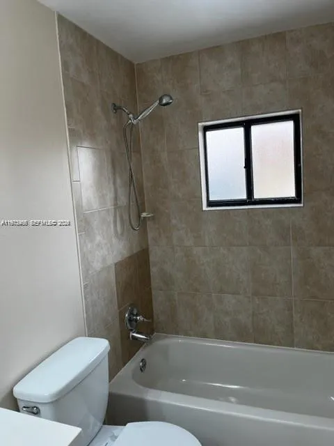 7735 W 29th Way 202, Hialeah, Florida 33018, Hialeah, Florida 33018, 2 Bedrooms Bedrooms, ,2 BathroomsBathrooms,Residential Lease,For Rent,7735 W 29th Way 202, Hialeah, Florida 33018,A11973956