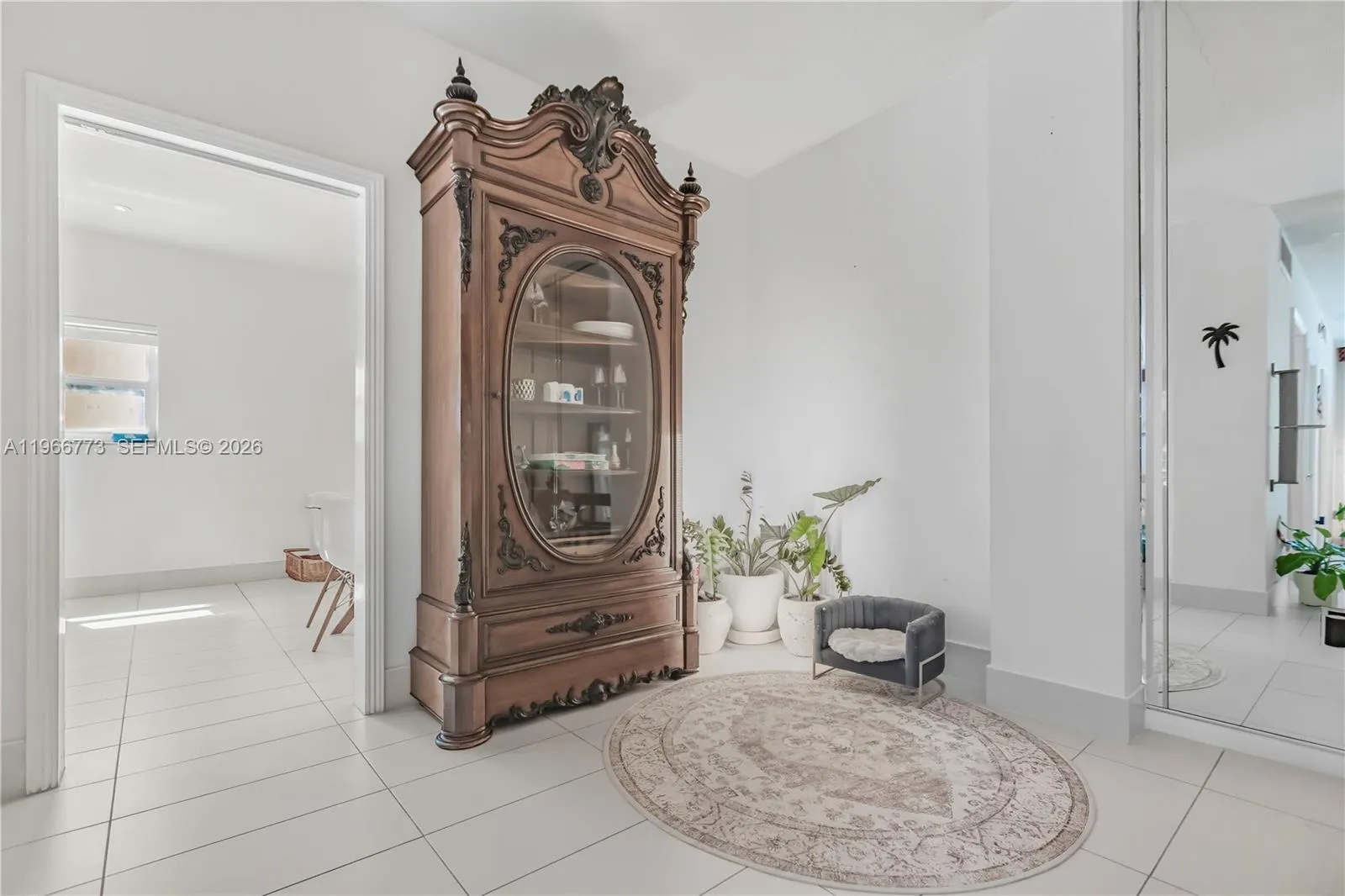 5001 Collins Ave 1k, Miami Beach, Florida 33140, Miami Beach, Florida 33140, 1 Bedroom Bedrooms, ,1 BathroomBathrooms,Residential Lease,For Rent,5001 Collins Ave 1k, Miami Beach, Florida 33140,A11966773