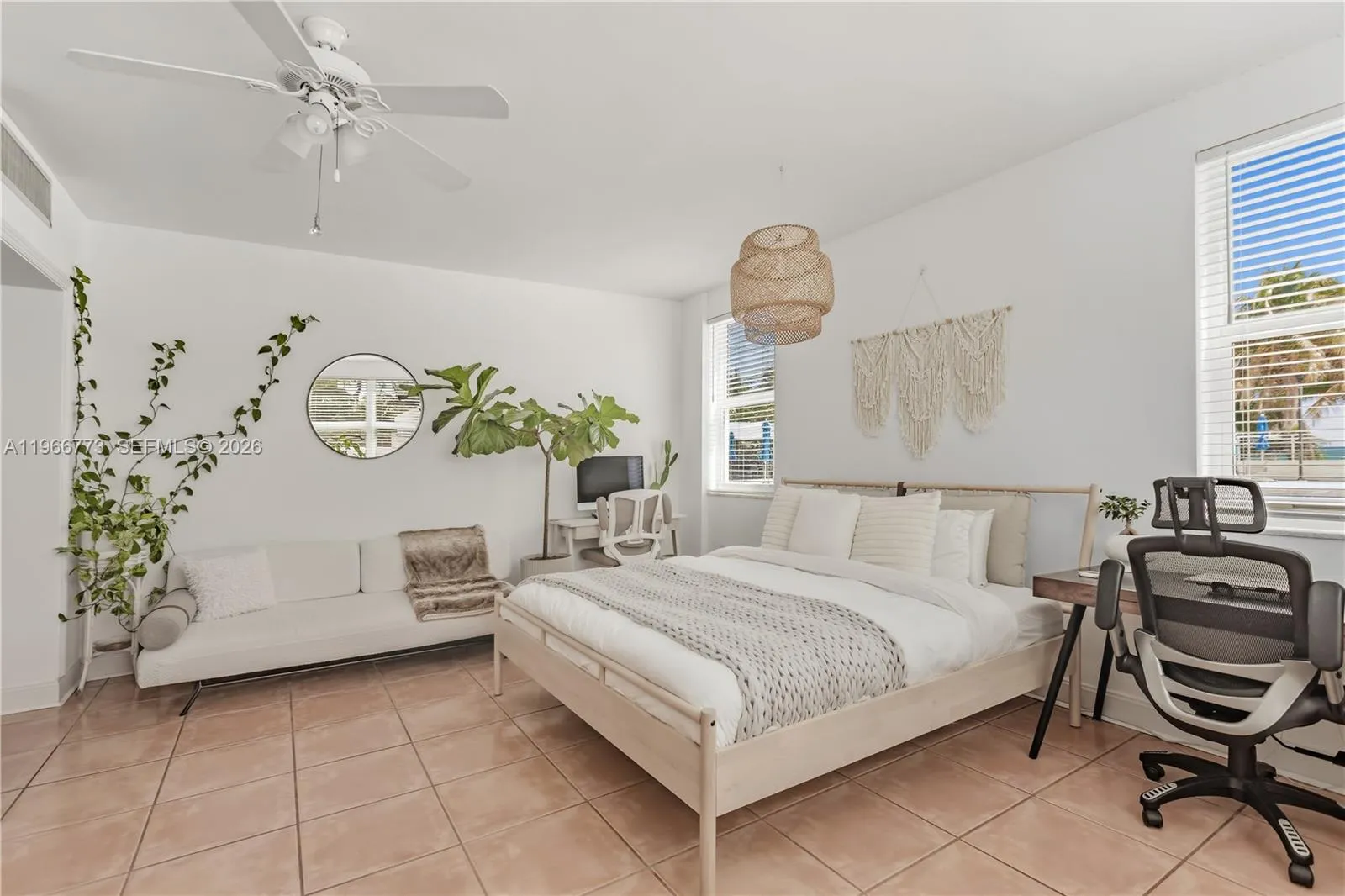5001 Collins Ave 1k, Miami Beach, Florida 33140, Miami Beach, Florida 33140, 1 Bedroom Bedrooms, ,1 BathroomBathrooms,Residential Lease,For Rent,5001 Collins Ave 1k, Miami Beach, Florida 33140,A11966773