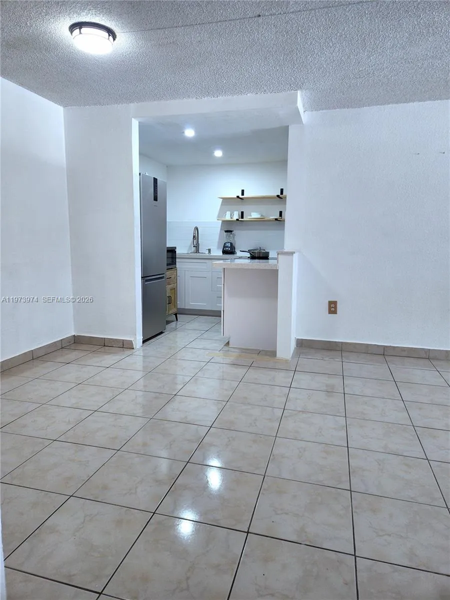 666 W 81st St 209, Hialeah, Florida 33014, Hialeah, Florida 33014, 1 Bedroom Bedrooms, ,1 BathroomBathrooms,Residential Lease,For Rent,666 W 81st St 209, Hialeah, Florida 33014,A11973974