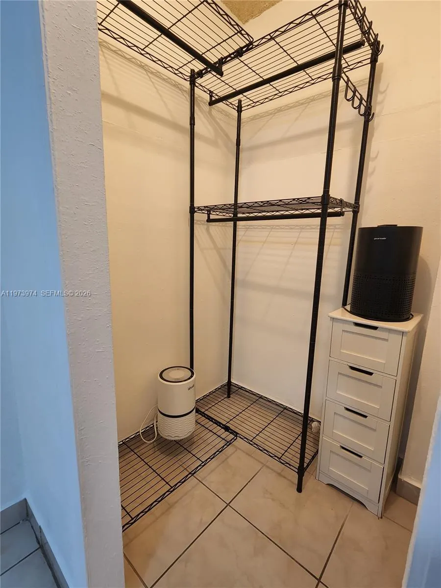 666 W 81st St 209, Hialeah, Florida 33014, Hialeah, Florida 33014, 1 Bedroom Bedrooms, ,1 BathroomBathrooms,Residential Lease,For Rent,666 W 81st St 209, Hialeah, Florida 33014,A11973974
