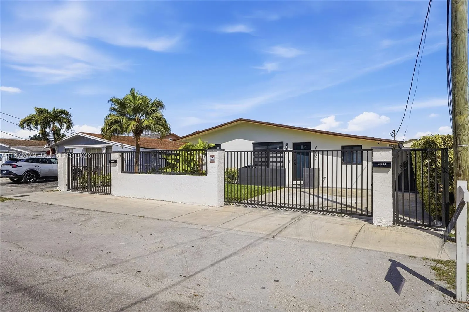 9007 Sw 38th St, Miami, Florida 33165, Miami, Florida 33165, ,Residential Income,For Sale,9007 Sw 38th St, Miami, Florida 33165,A11973979