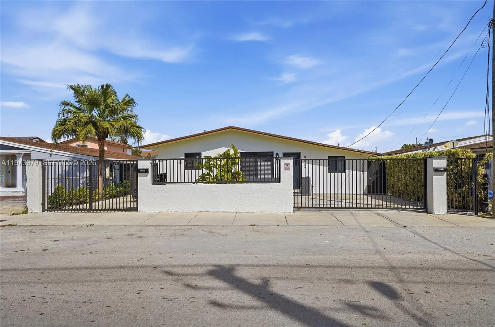 9007 Sw 38th St, Miami, Florida 33165, Miami, Florida 33165, ,Residential Income,For Sale,9007 Sw 38th St, Miami, Florida 33165,A11973979