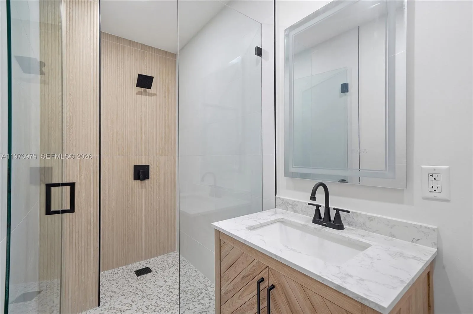 9007 Sw 38th St, Miami, Florida 33165, Miami, Florida 33165, ,Residential Income,For Sale,9007 Sw 38th St, Miami, Florida 33165,A11973979