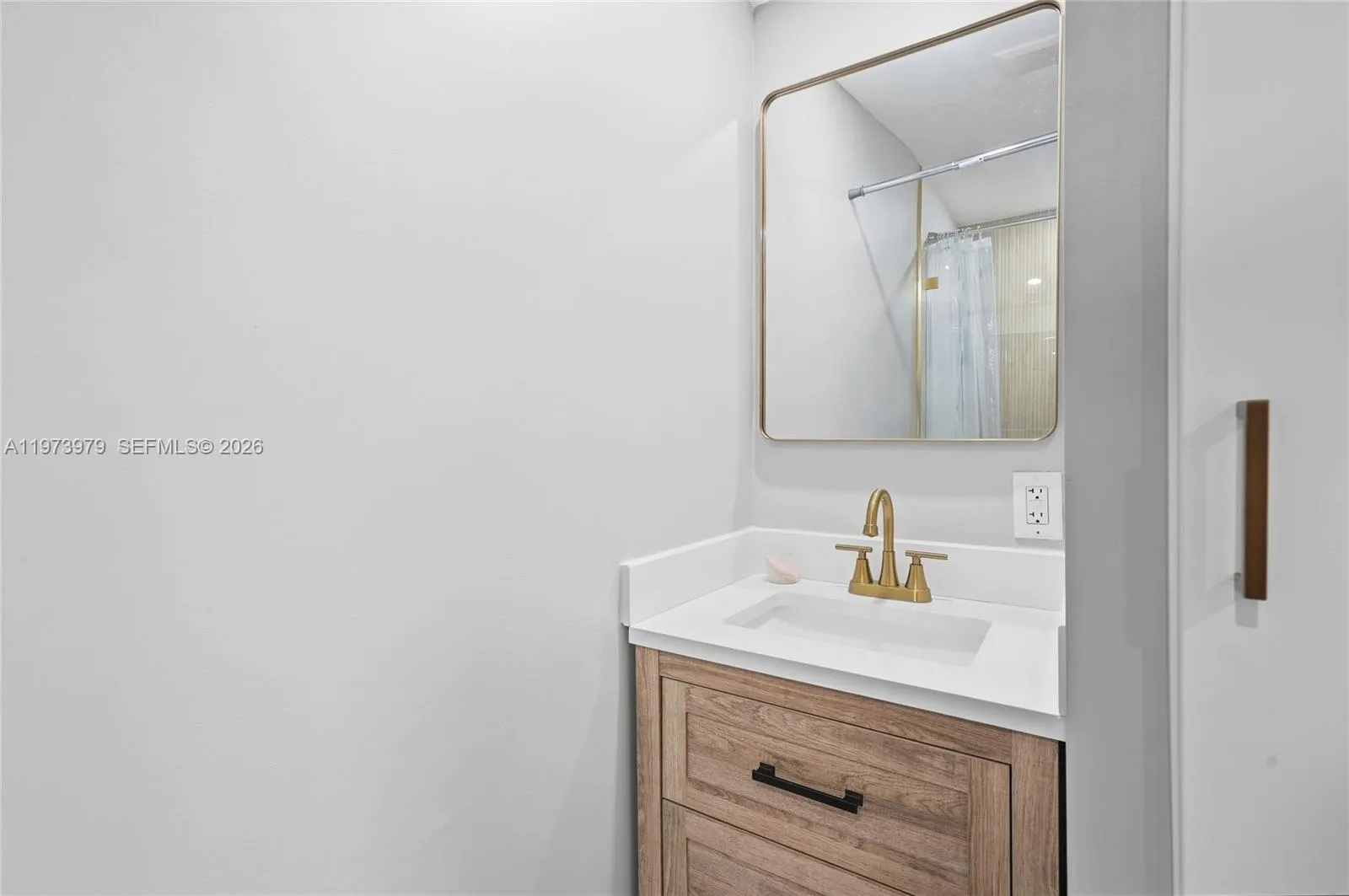 9007 Sw 38th St, Miami, Florida 33165, Miami, Florida 33165, ,Residential Income,For Sale,9007 Sw 38th St, Miami, Florida 33165,A11973979