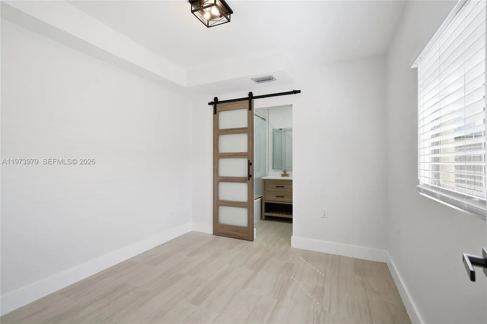 9007 Sw 38th St, Miami, Florida 33165, Miami, Florida 33165, ,Residential Income,For Sale,9007 Sw 38th St, Miami, Florida 33165,A11973979