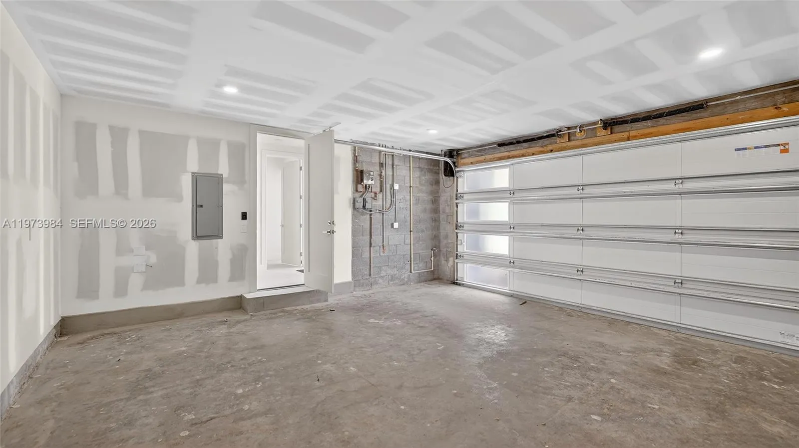 4652 Sw 32nd Ave B2, Dania Beach, Florida 33312, Dania Beach, Florida 33312, 3 Bedrooms Bedrooms, ,2 BathroomsBathrooms,Residential,For Sale,4652 Sw 32nd Ave B2, Dania Beach, Florida 33312,A11973984