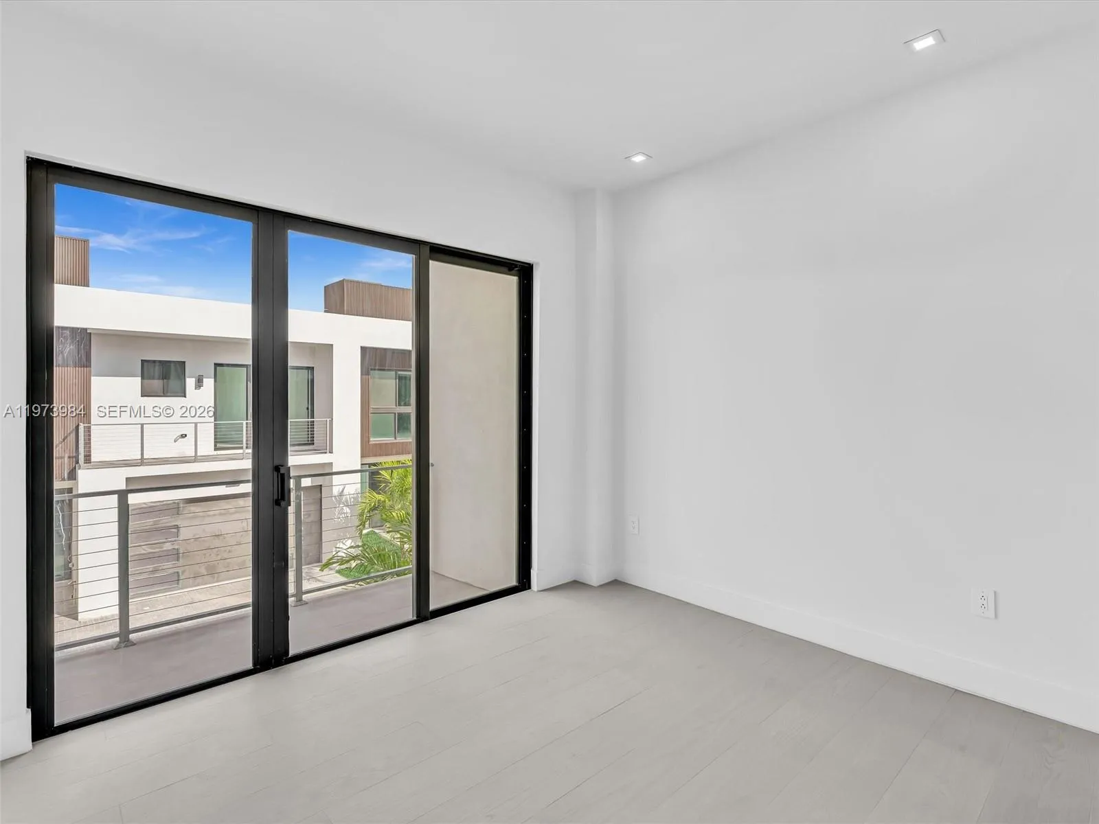 4652 Sw 32nd Ave B2, Dania Beach, Florida 33312, Dania Beach, Florida 33312, 3 Bedrooms Bedrooms, ,2 BathroomsBathrooms,Residential,For Sale,4652 Sw 32nd Ave B2, Dania Beach, Florida 33312,A11973984