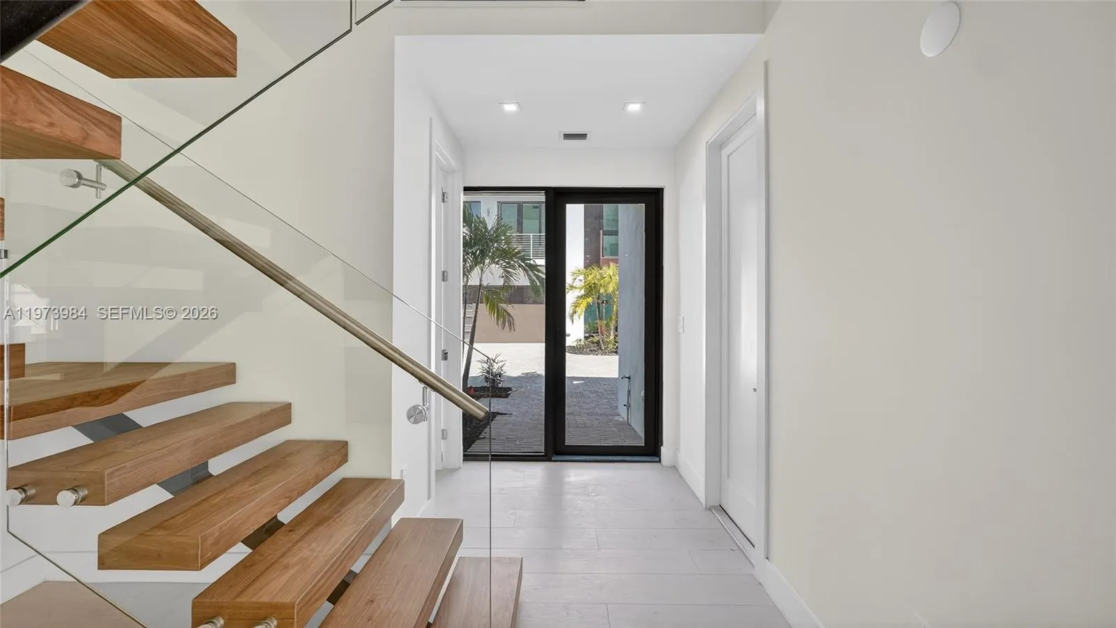 4652 Sw 32nd Ave B2, Dania Beach, Florida 33312, Dania Beach, Florida 33312, 3 Bedrooms Bedrooms, ,2 BathroomsBathrooms,Residential,For Sale,4652 Sw 32nd Ave B2, Dania Beach, Florida 33312,A11973984