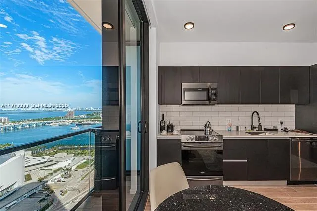 398 Ne 5th St 2802, Miami, Florida 33132, Miami, Florida 33132, ,1 BathroomBathrooms,Residential Lease,For Rent,398 Ne 5th St 2802, Miami, Florida 33132,A11973993