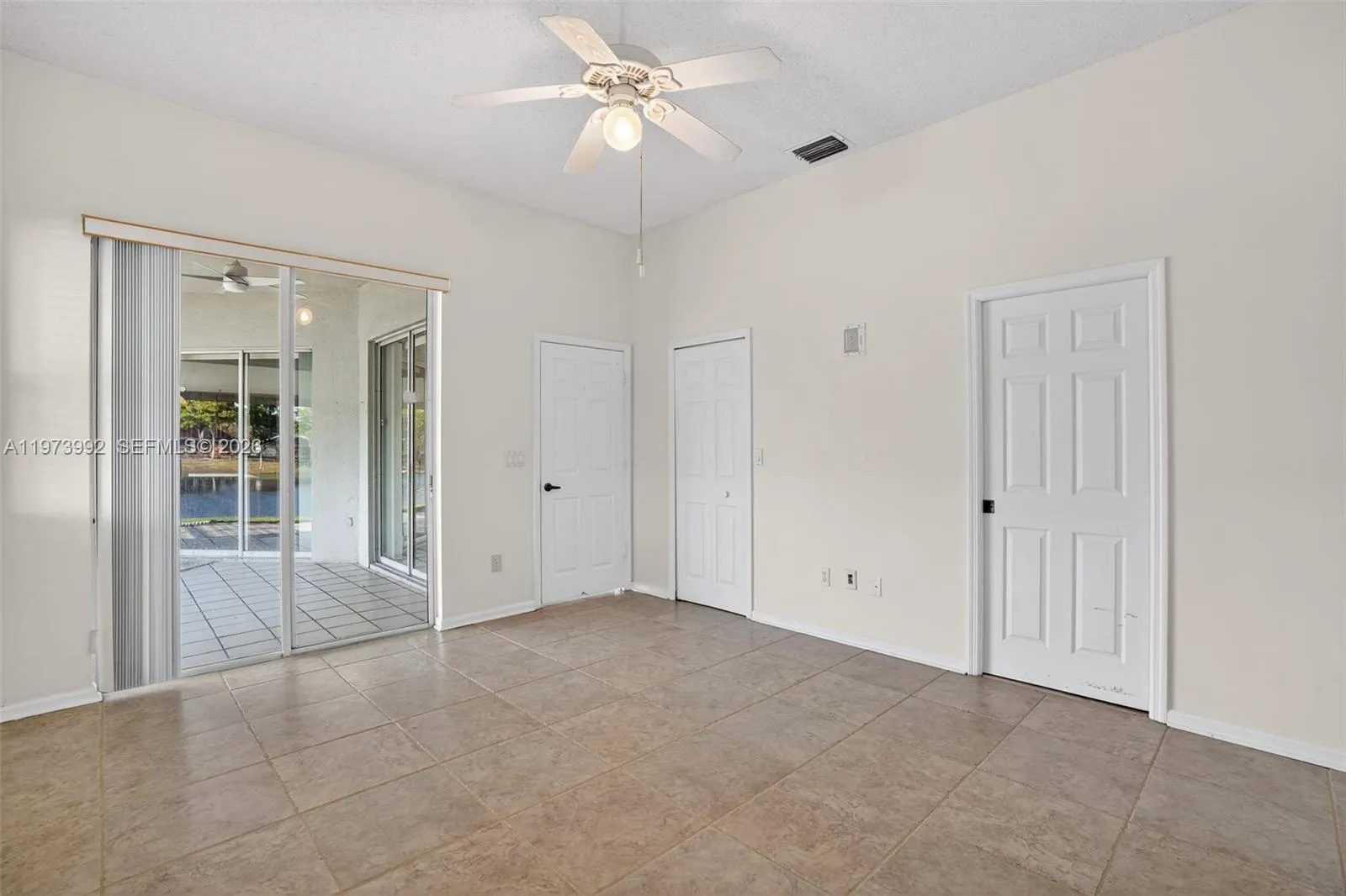 2385 Se 7th Pl, Homestead, Florida 33033, Homestead, Florida 33033, 4 Bedrooms Bedrooms, ,2 BathroomsBathrooms,Residential,For Sale,2385 Se 7th Pl, Homestead, Florida 33033,A11973992