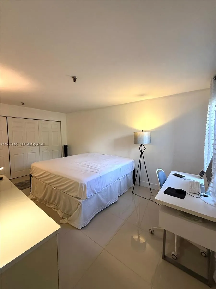 671 Ne 195th St 227-e, Miami, Florida 33179, Miami, Florida 33179, 2 Bedrooms Bedrooms, ,2 BathroomsBathrooms,Residential,For Sale,671 Ne 195th St 227-e, Miami, Florida 33179,A11973895