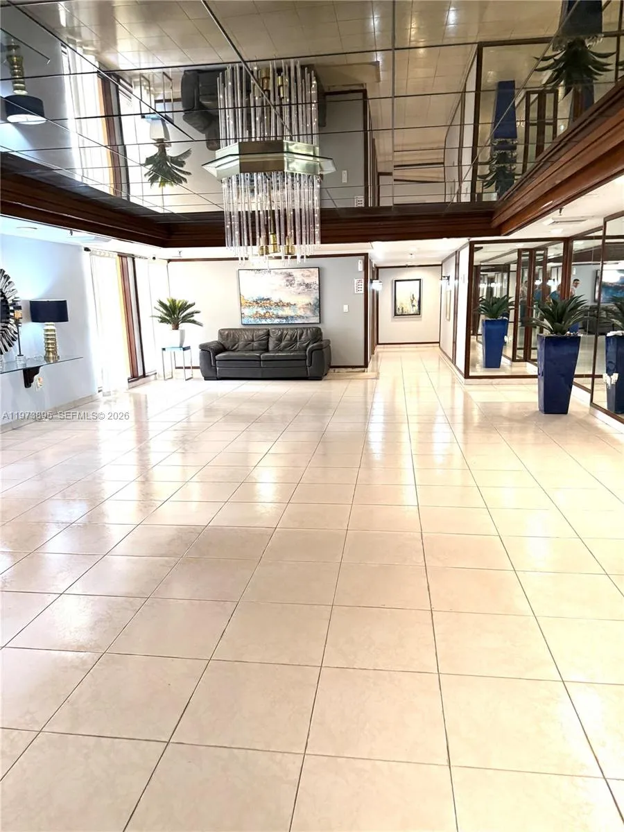 671 Ne 195th St 227-e, Miami, Florida 33179, Miami, Florida 33179, 2 Bedrooms Bedrooms, ,2 BathroomsBathrooms,Residential,For Sale,671 Ne 195th St 227-e, Miami, Florida 33179,A11973895