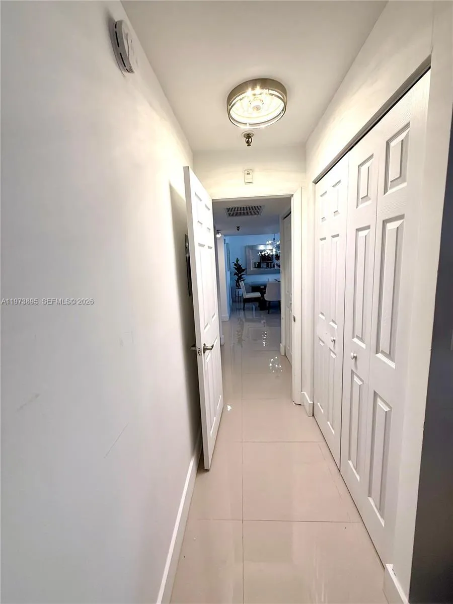 671 Ne 195th St 227-e, Miami, Florida 33179, Miami, Florida 33179, 2 Bedrooms Bedrooms, ,2 BathroomsBathrooms,Residential,For Sale,671 Ne 195th St 227-e, Miami, Florida 33179,A11973895