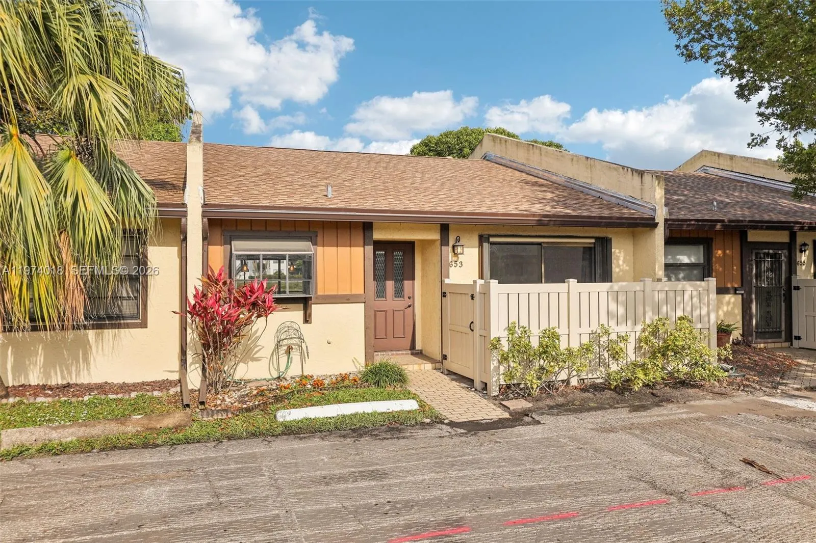 653 Banks Rd, Margate, Florida 33063, Margate, Florida 33063, 2 Bedrooms Bedrooms, ,2 BathroomsBathrooms,Residential,For Sale,653 Banks Rd, Margate, Florida 33063,A11974018