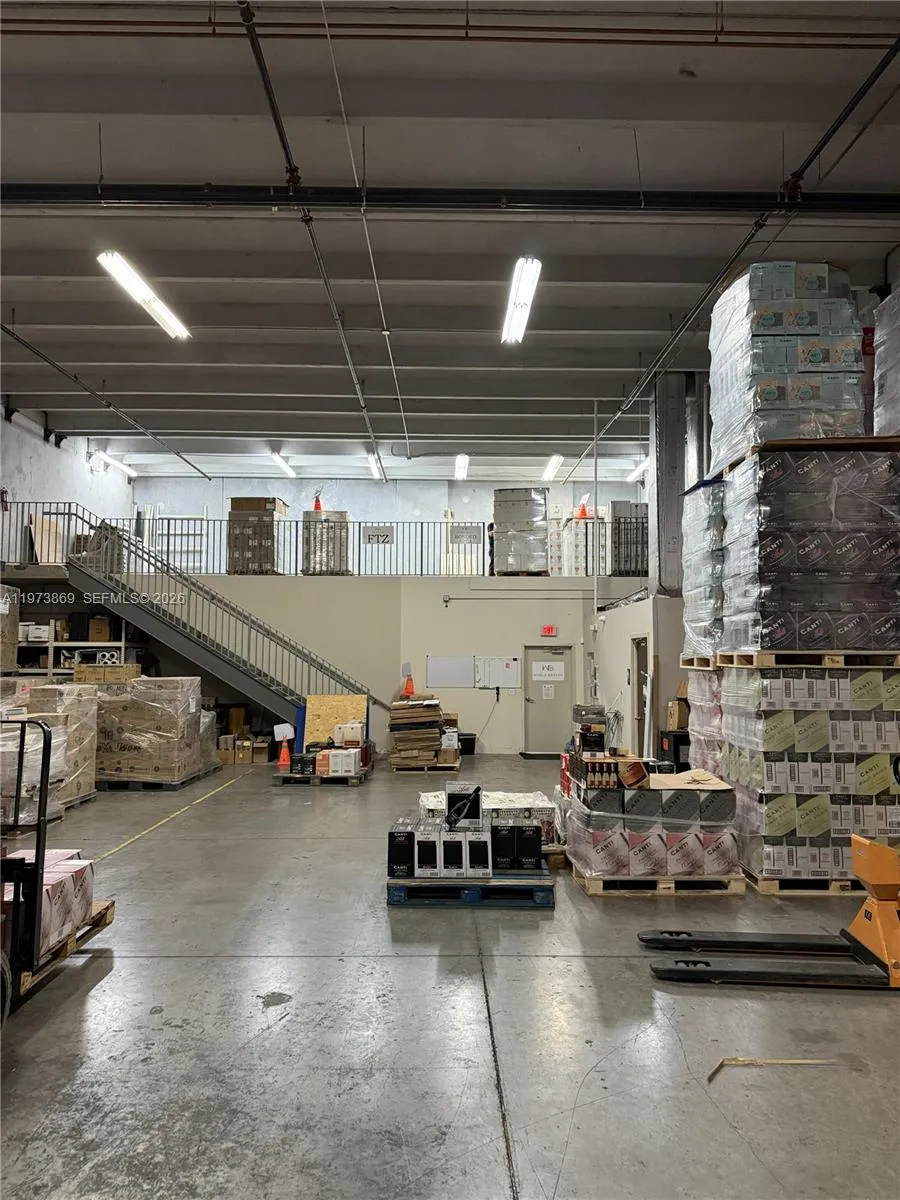 13477 Nw 19th Ln 21, Sweetwater, Florida 33182, Sweetwater, Florida 33182, ,Commercial Lease,For Rent,13477 Nw 19th Ln 21, Sweetwater, Florida 33182,A11973869