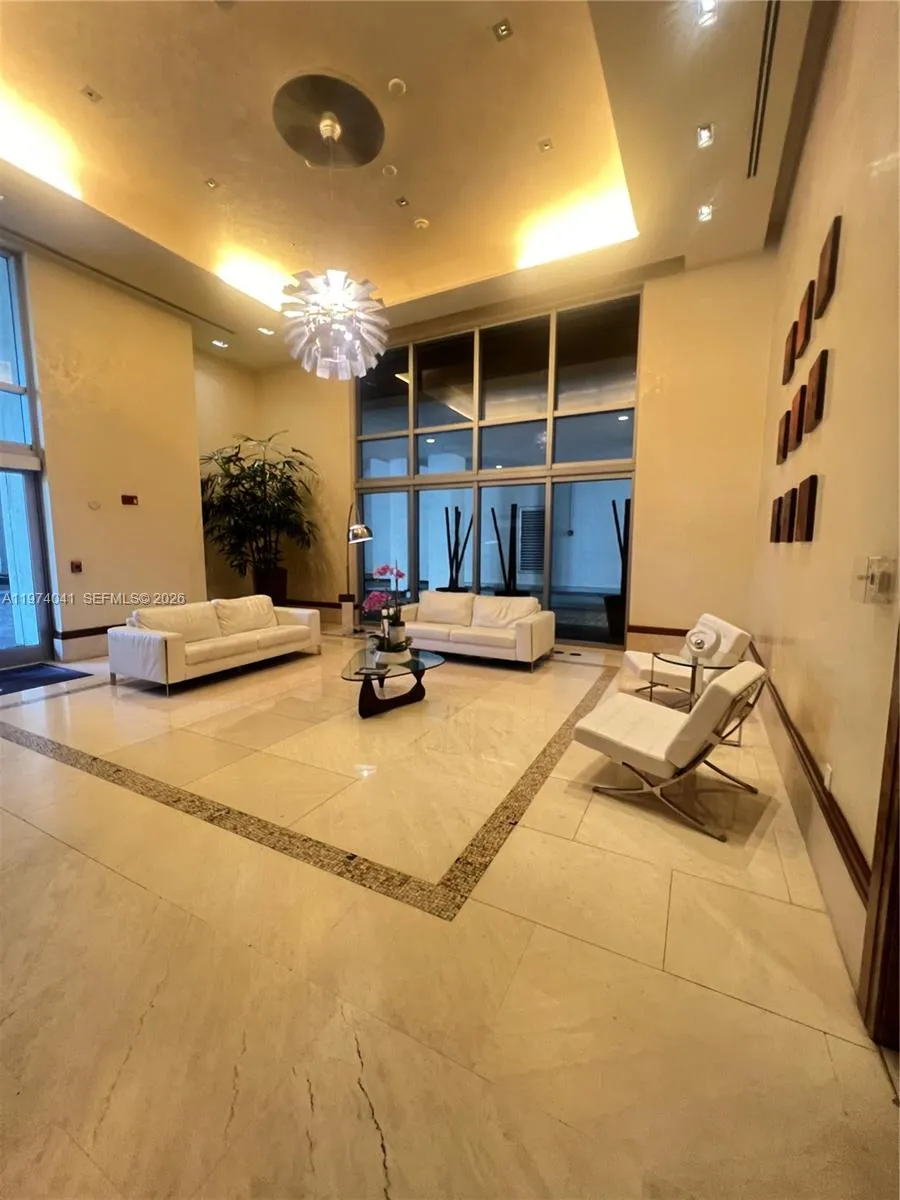 1050 Brickell Ave 1904, Miami, Florida 33131, Miami, Florida 33131, 1 Bedroom Bedrooms, ,1 BathroomBathrooms,Residential Lease,For Rent,1050 Brickell Ave 1904, Miami, Florida 33131,A11974041