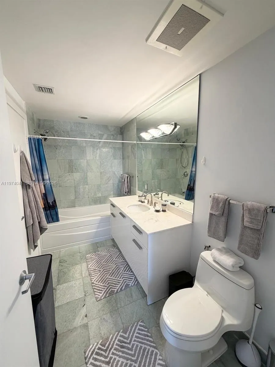 1050 Brickell Ave 1904, Miami, Florida 33131, Miami, Florida 33131, 1 Bedroom Bedrooms, ,1 BathroomBathrooms,Residential Lease,For Rent,1050 Brickell Ave 1904, Miami, Florida 33131,A11974041
