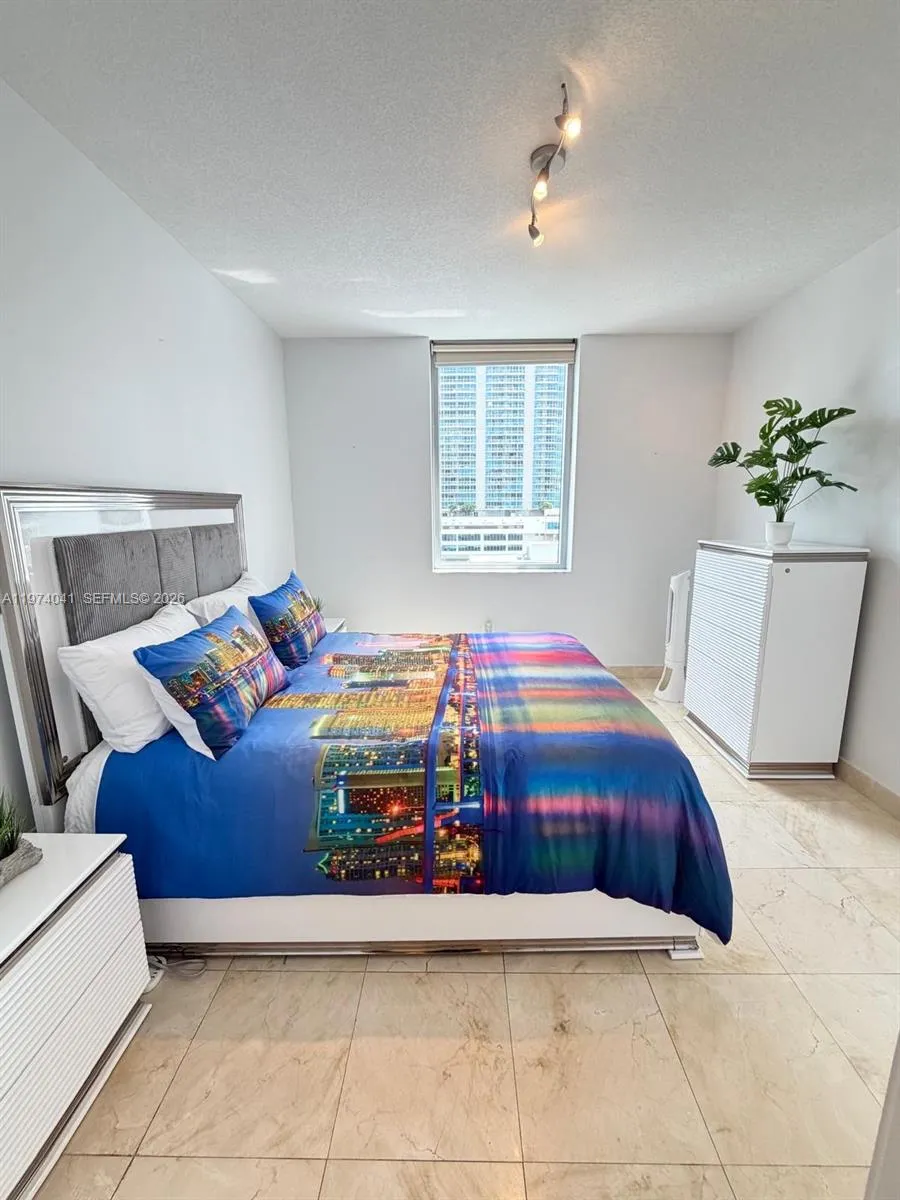 1050 Brickell Ave 1904, Miami, Florida 33131, Miami, Florida 33131, 1 Bedroom Bedrooms, ,1 BathroomBathrooms,Residential Lease,For Rent,1050 Brickell Ave 1904, Miami, Florida 33131,A11974041