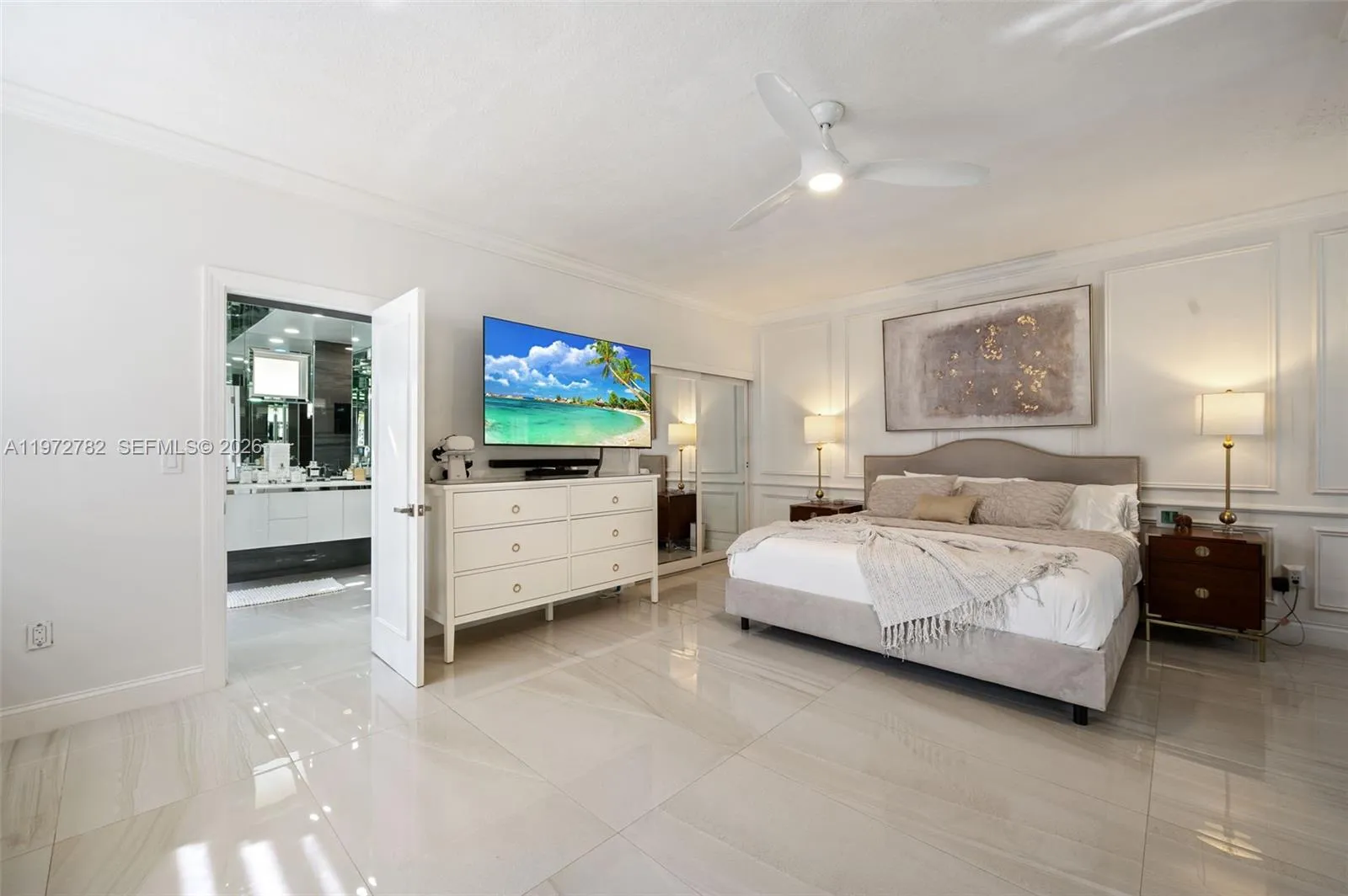 Master Bedroom \r\nSecond Floor