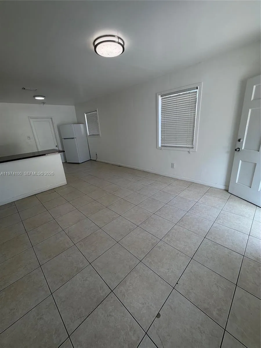 6400 Sw 58th Pl, South Miami, Florida 33143, South Miami, Florida 33143, 3 Bedrooms Bedrooms, ,1 BathroomBathrooms,Residential Lease,For Rent,6400 Sw 58th Pl, South Miami, Florida 33143,A11974100