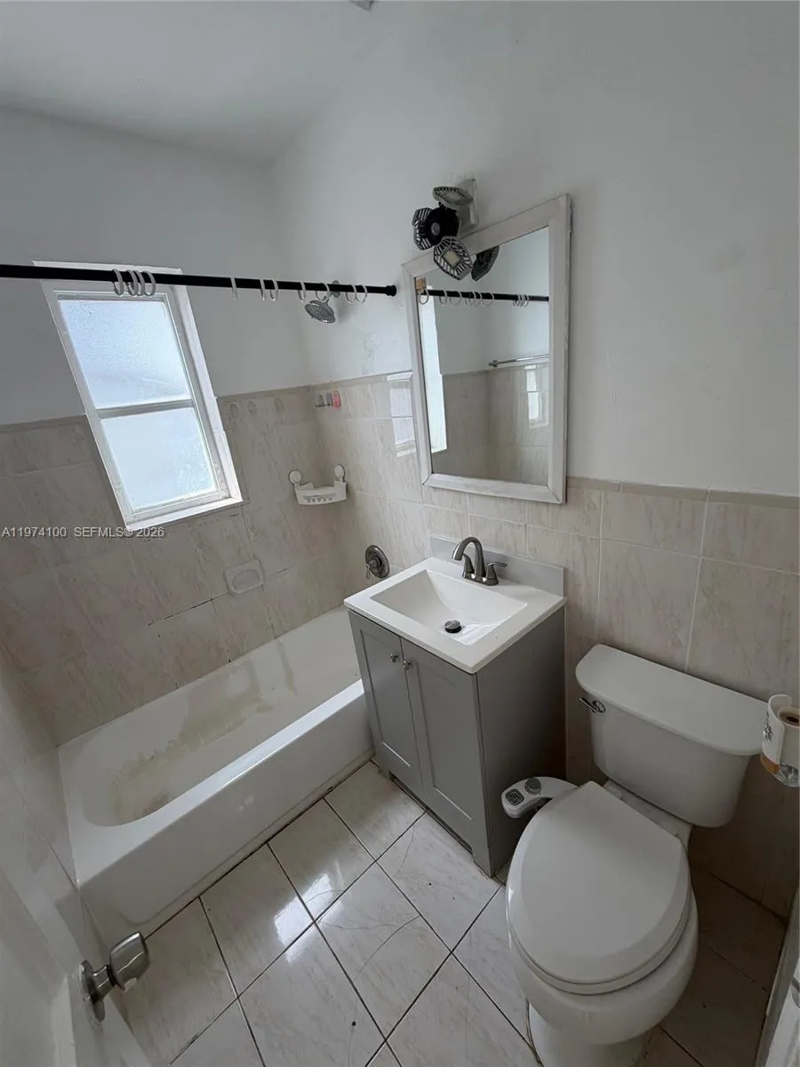6400 Sw 58th Pl, South Miami, Florida 33143, South Miami, Florida 33143, 3 Bedrooms Bedrooms, ,1 BathroomBathrooms,Residential Lease,For Rent,6400 Sw 58th Pl, South Miami, Florida 33143,A11974100