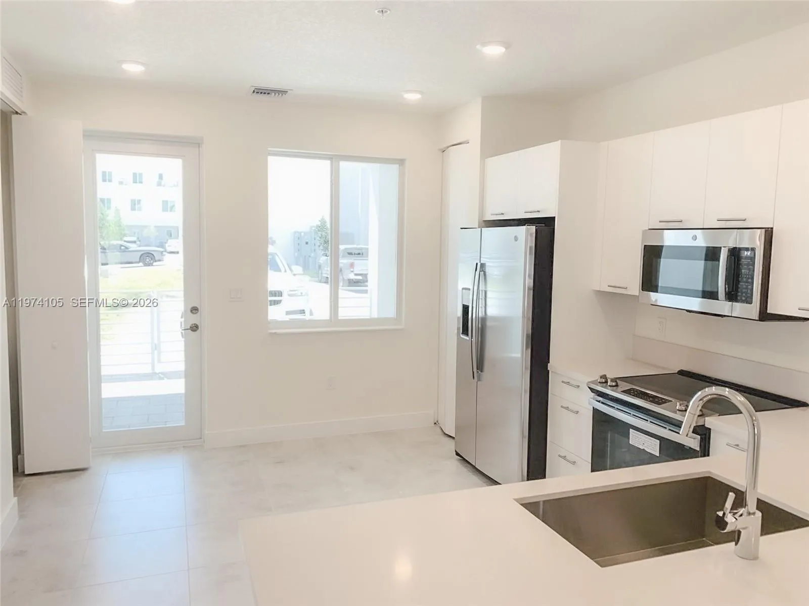 6410 Nw 102nd Path 101, Doral, Florida 33178, Doral, Florida 33178, 3 Bedrooms Bedrooms, ,2 BathroomsBathrooms,Residential Lease,For Rent,6410 Nw 102nd Path 101, Doral, Florida 33178,A11974105