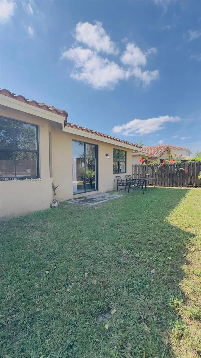 10131 Nw 10th St 0, Miami, Florida 33172, Miami, Florida 33172, 3 Bedrooms Bedrooms, ,2 BathroomsBathrooms,Residential Lease,For Rent,10131 Nw 10th St 0, Miami, Florida 33172,A11974115