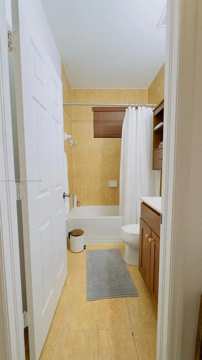 10131 Nw 10th St 0, Miami, Florida 33172, Miami, Florida 33172, 3 Bedrooms Bedrooms, ,2 BathroomsBathrooms,Residential Lease,For Rent,10131 Nw 10th St 0, Miami, Florida 33172,A11974115