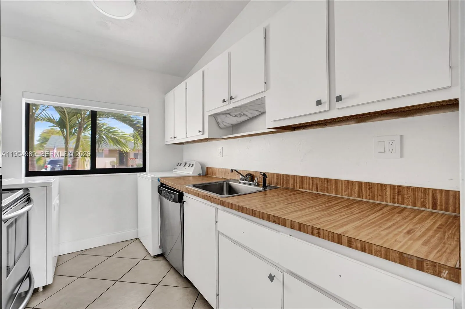 12216 Sw 110th Ln, Miami, Florida 33186, Miami, Florida 33186, 3 Bedrooms Bedrooms, ,1 BathroomBathrooms,Residential,For Sale,12216 Sw 110th Ln, Miami, Florida 33186,A11954989