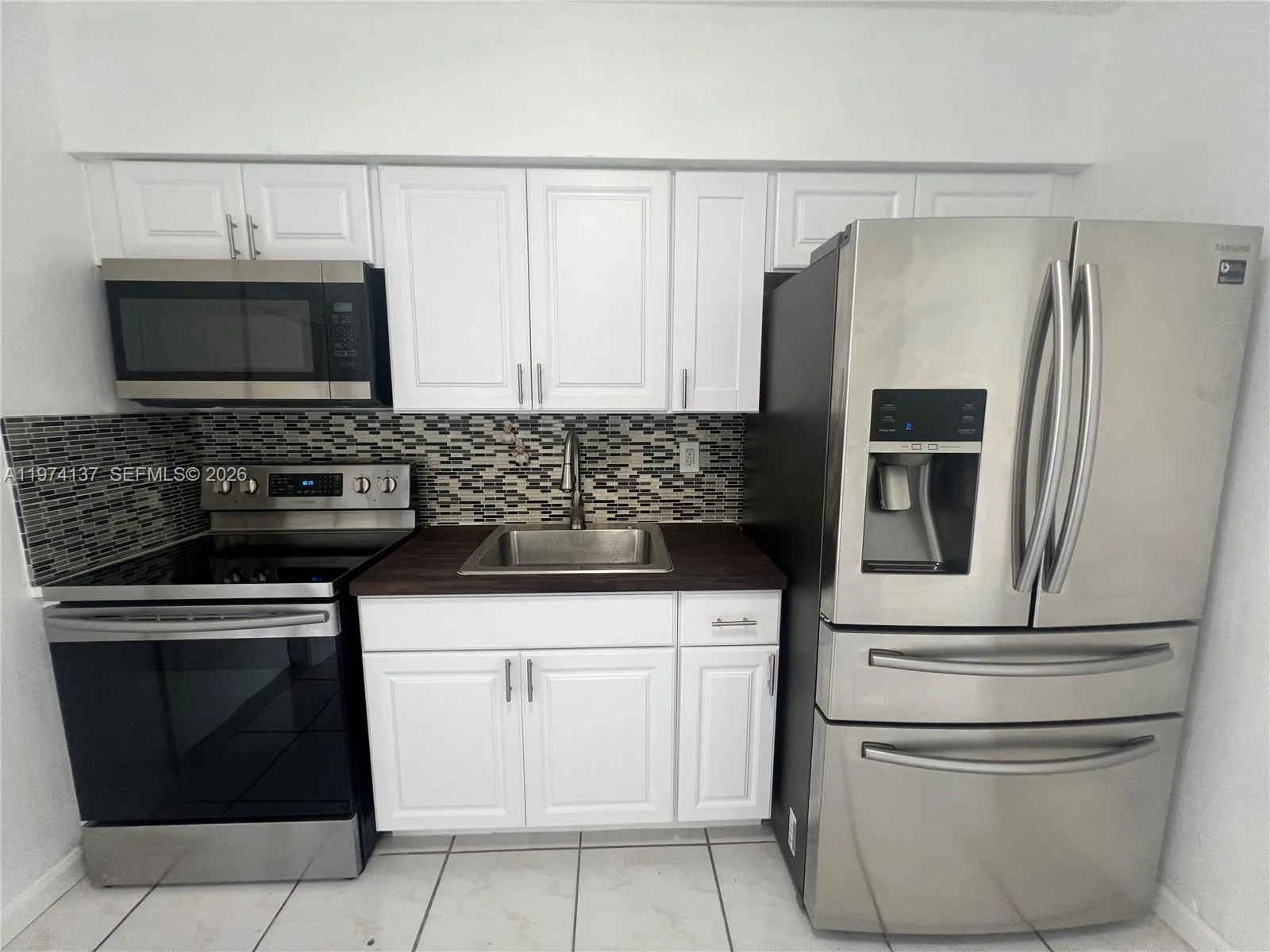 5829 Nw 37th St 1, Virginia Gardens, Florida 33166, Virginia Gardens, Florida 33166, 2 Bedrooms Bedrooms, ,1 BathroomBathrooms,Residential Lease,For Rent,5829 Nw 37th St 1, Virginia Gardens, Florida 33166,A11974137