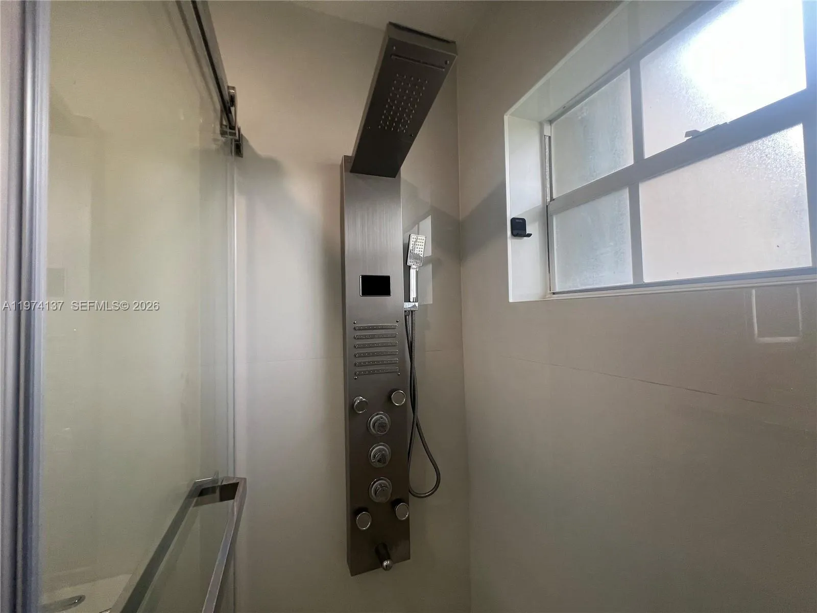 5829 Nw 37th St 1, Virginia Gardens, Florida 33166, Virginia Gardens, Florida 33166, 2 Bedrooms Bedrooms, ,1 BathroomBathrooms,Residential Lease,For Rent,5829 Nw 37th St 1, Virginia Gardens, Florida 33166,A11974137