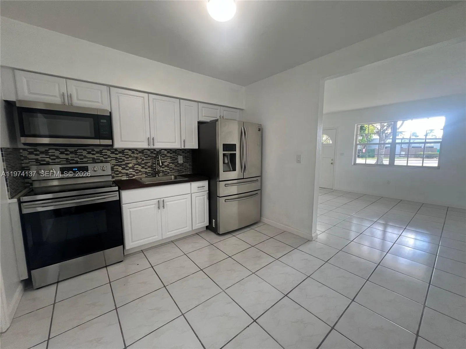 5829 Nw 37th St 1, Virginia Gardens, Florida 33166, Virginia Gardens, Florida 33166, 2 Bedrooms Bedrooms, ,1 BathroomBathrooms,Residential Lease,For Rent,5829 Nw 37th St 1, Virginia Gardens, Florida 33166,A11974137