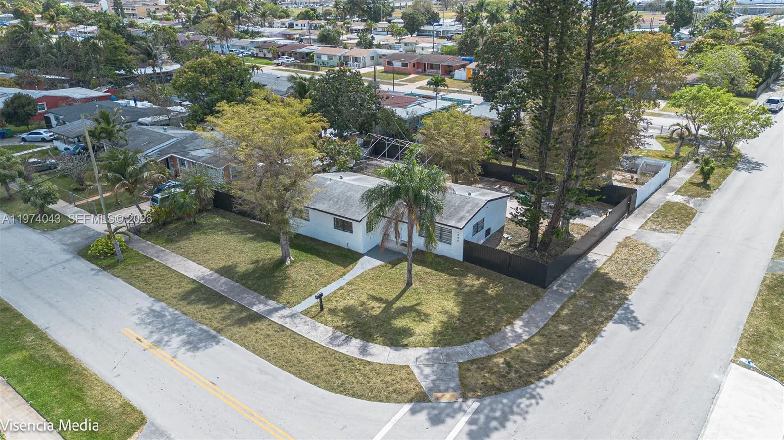 1090 Nw 197th Ter, Miami Gardens, Florida 33169, Miami Gardens, Florida 33169, 3 Bedrooms Bedrooms, ,2 BathroomsBathrooms,Residential,For Sale,1090 Nw 197th Ter, Miami Gardens, Florida 33169,A11974043