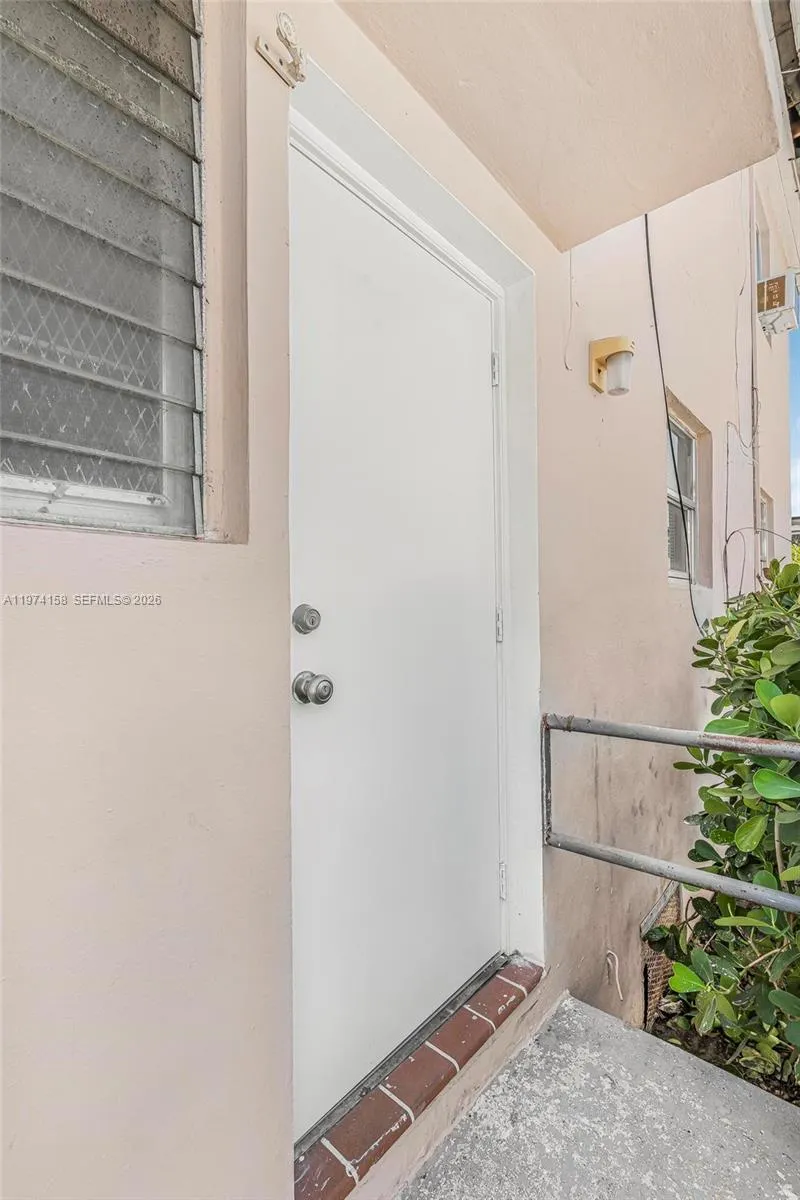 8031 Hawthorne Ave, Miami Beach, Florida 33141, Miami Beach, Florida 33141, ,Residential Income,For Sale,8031 Hawthorne Ave, Miami Beach, Florida 33141,A11974158