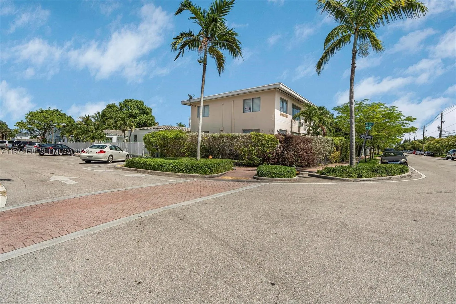 8031 Hawthorne Ave, Miami Beach, Florida 33141, Miami Beach, Florida 33141, ,Residential Income,For Sale,8031 Hawthorne Ave, Miami Beach, Florida 33141,A11974158
