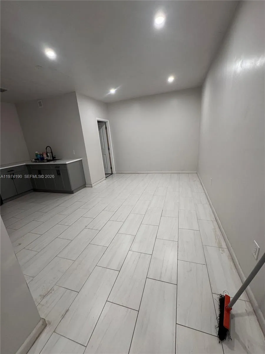 Miami, Florida 33176, 1 Bedroom Bedrooms, ,1 BathroomBathrooms,Residential Lease,For Rent,A11974190