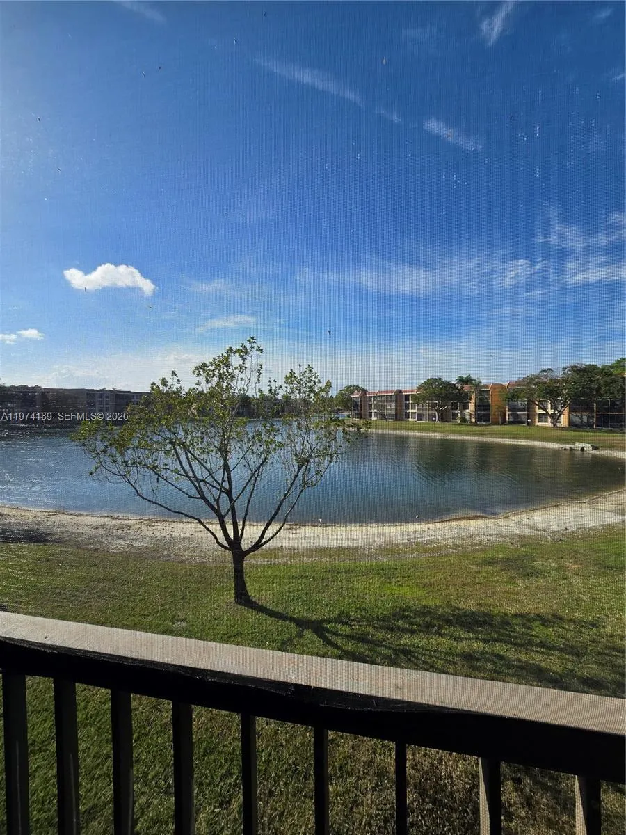 5920 Coral Lake Dr 208, Margate, Florida 33063, Margate, Florida 33063, 2 Bedrooms Bedrooms, ,2 BathroomsBathrooms,Residential,For Sale,5920 Coral Lake Dr 208, Margate, Florida 33063,A11974189