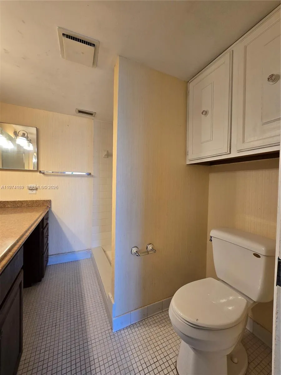 5920 Coral Lake Dr 208, Margate, Florida 33063, Margate, Florida 33063, 2 Bedrooms Bedrooms, ,2 BathroomsBathrooms,Residential,For Sale,5920 Coral Lake Dr 208, Margate, Florida 33063,A11974189