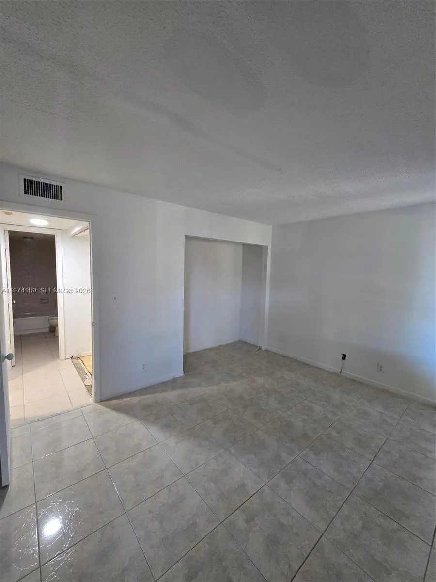 5920 Coral Lake Dr 208, Margate, Florida 33063, Margate, Florida 33063, 2 Bedrooms Bedrooms, ,2 BathroomsBathrooms,Residential,For Sale,5920 Coral Lake Dr 208, Margate, Florida 33063,A11974189