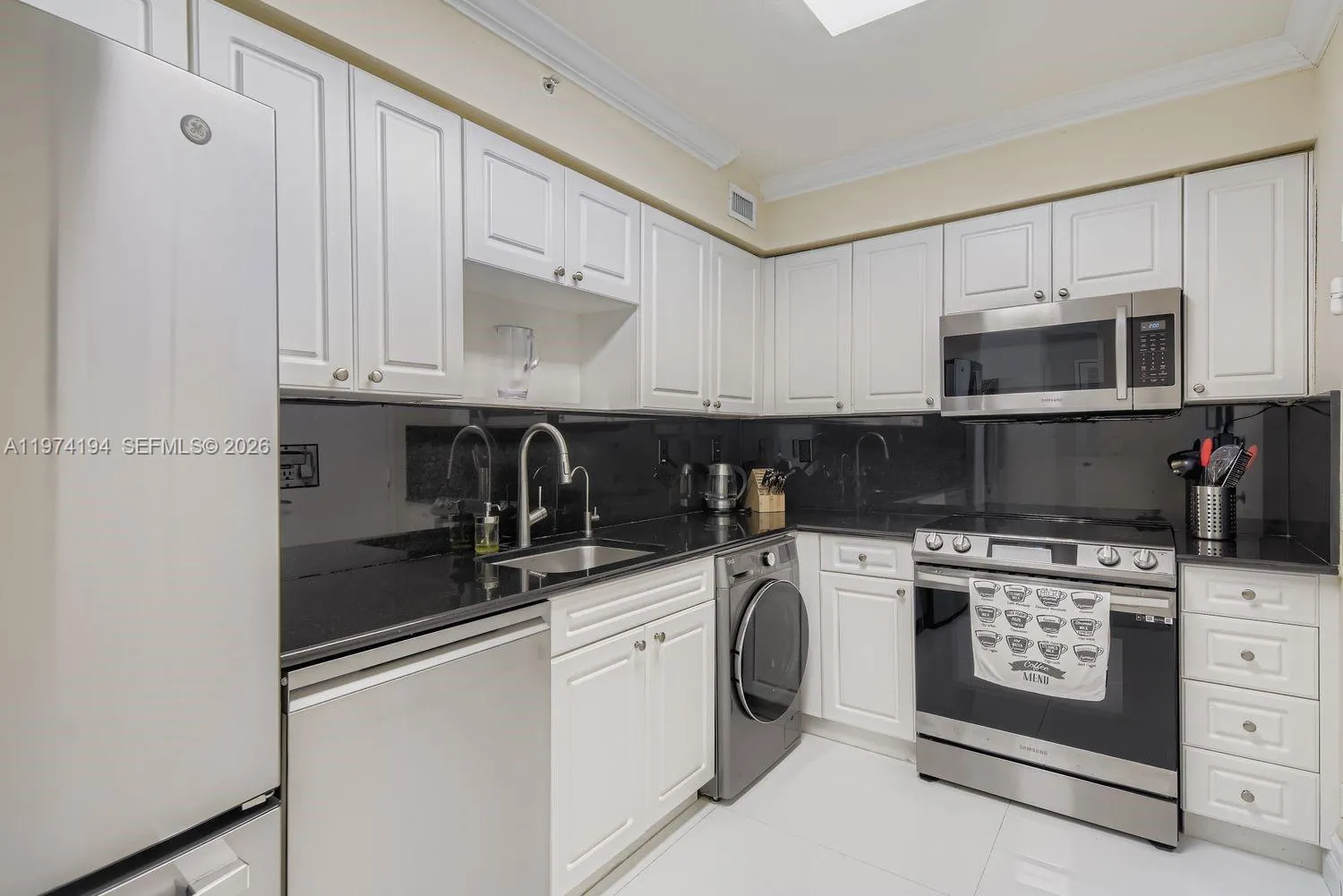 2501 S Ocean Dr 1639, Hollywood, Florida 33019, Hollywood, Florida 33019, 1 Bedroom Bedrooms, ,1 BathroomBathrooms,Residential Lease,For Rent,2501 S Ocean Dr 1639, Hollywood, Florida 33019,A11974194