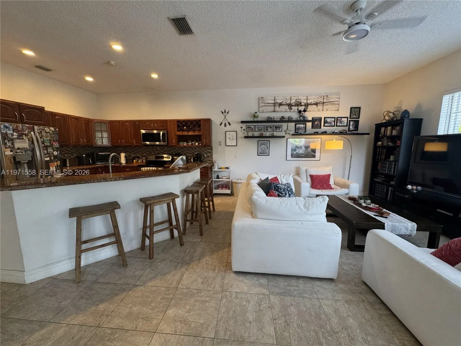 834 Verona Lake Dr, Weston, Florida 33326, Weston, Florida 33326, 4 Bedrooms Bedrooms, ,2 BathroomsBathrooms,Residential Lease,For Rent,834 Verona Lake Dr, Weston, Florida 33326,A11971558