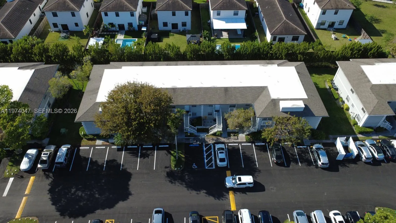 426 Ne 210th Cir Ter 101-2, Miami, Florida 33179, Miami, Florida 33179, 3 Bedrooms Bedrooms, ,2 BathroomsBathrooms,Residential Lease,For Rent,426 Ne 210th Cir Ter 101-2, Miami, Florida 33179,A11974047