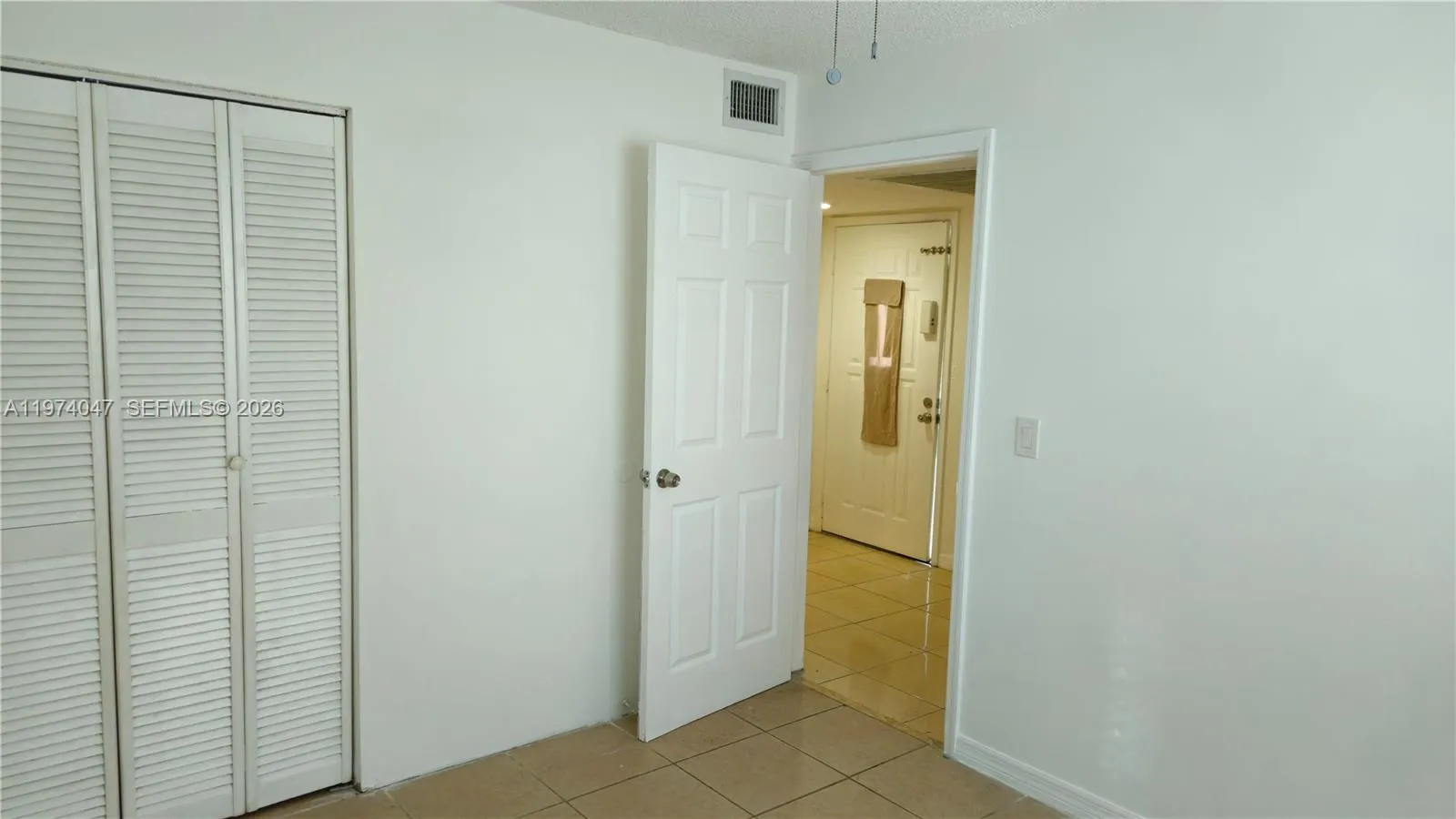 426 Ne 210th Cir Ter 101-2, Miami, Florida 33179, Miami, Florida 33179, 3 Bedrooms Bedrooms, ,2 BathroomsBathrooms,Residential Lease,For Rent,426 Ne 210th Cir Ter 101-2, Miami, Florida 33179,A11974047